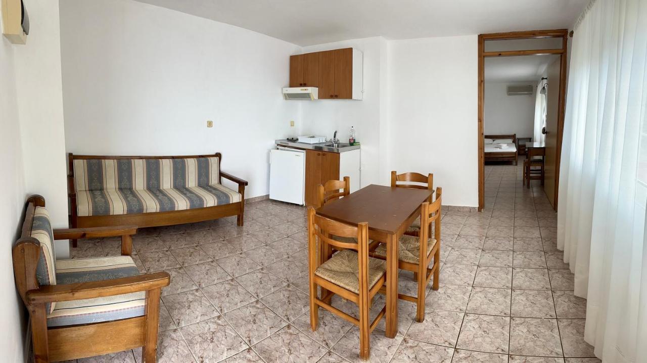 Sfinias Apartments Kaloi Limenes Extérieur photo