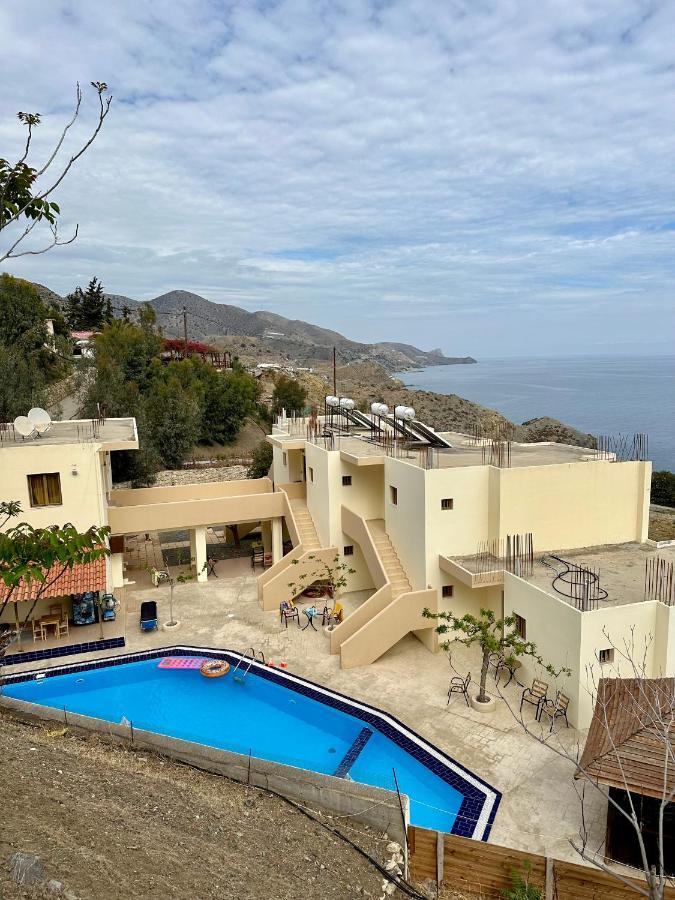 Sfinias Apartments Kaloi Limenes Extérieur photo