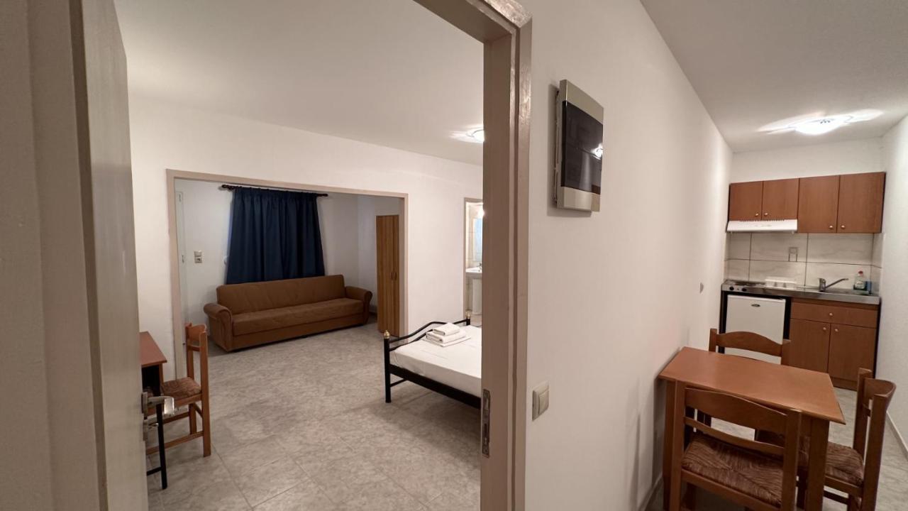 Sfinias Apartments Kaloi Limenes Extérieur photo