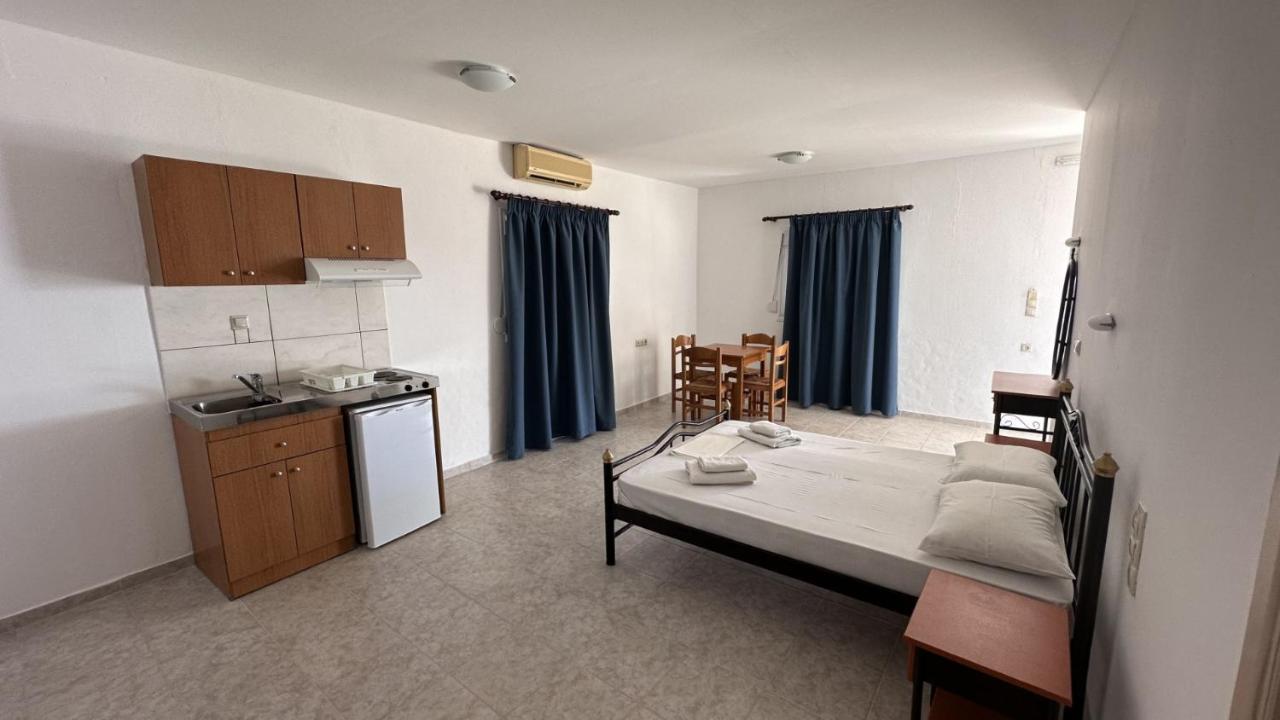 Sfinias Apartments Kaloi Limenes Extérieur photo