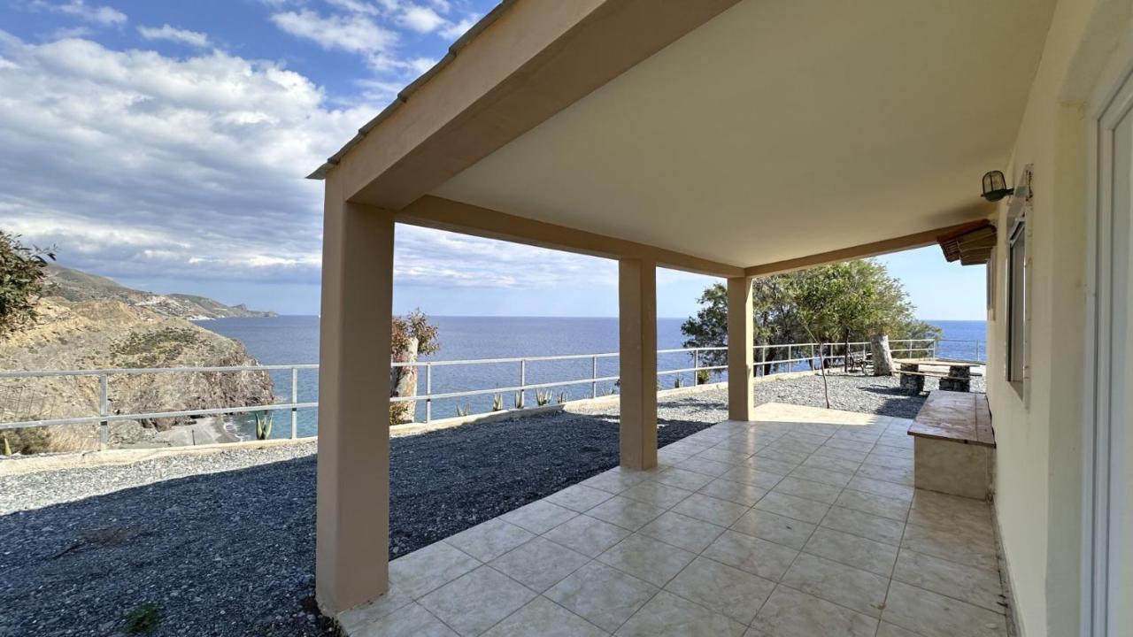 Sfinias Apartments Kaloi Limenes Extérieur photo