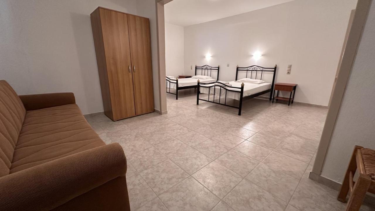 Sfinias Apartments Kaloi Limenes Extérieur photo